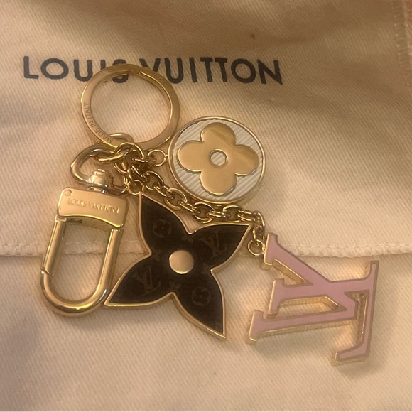Louis Vuitton Accessories - Authentic Louis Vuitton Key Chain